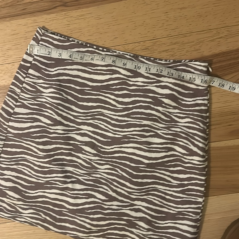 LOFT Brown Cream Zebra Print Mini Skirt Fully Lined Side Zip - Picture 6 of 7